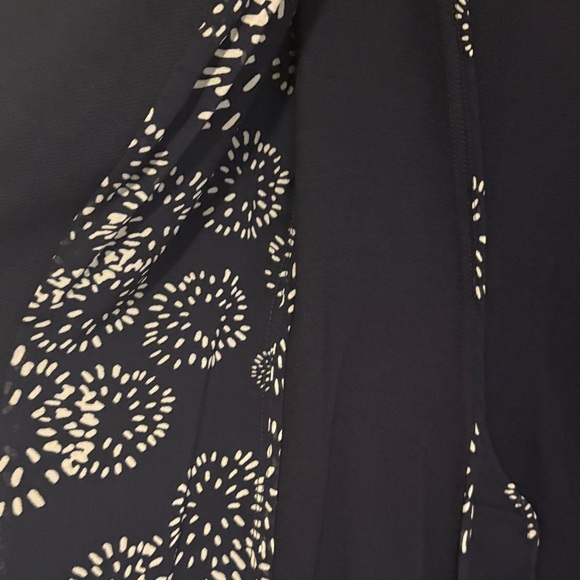 CAbi navy blue size 8 Blazer in excellent condition - Picture 7 of 9